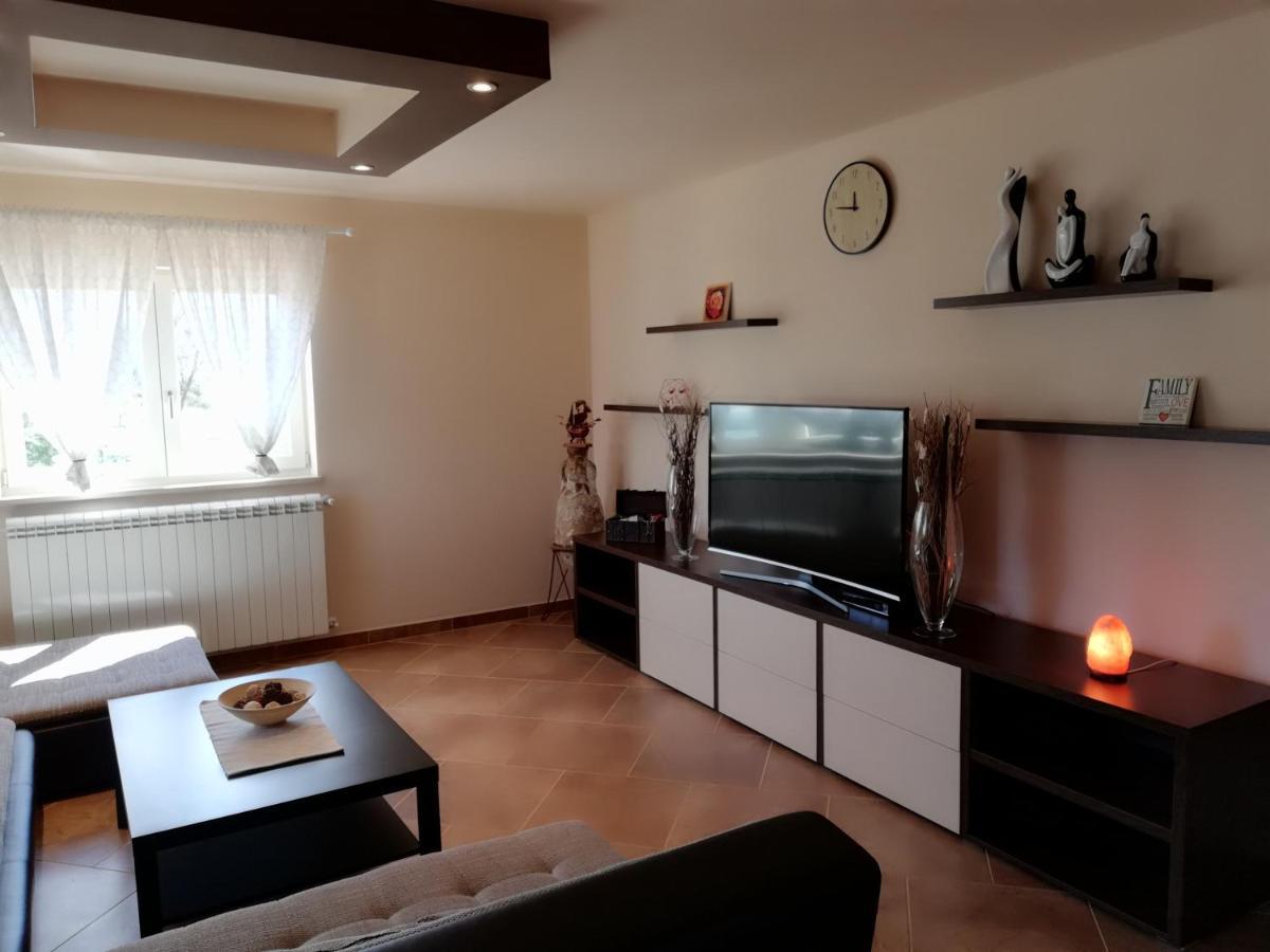 Apartman Nikola Ladrovici Exterior photo